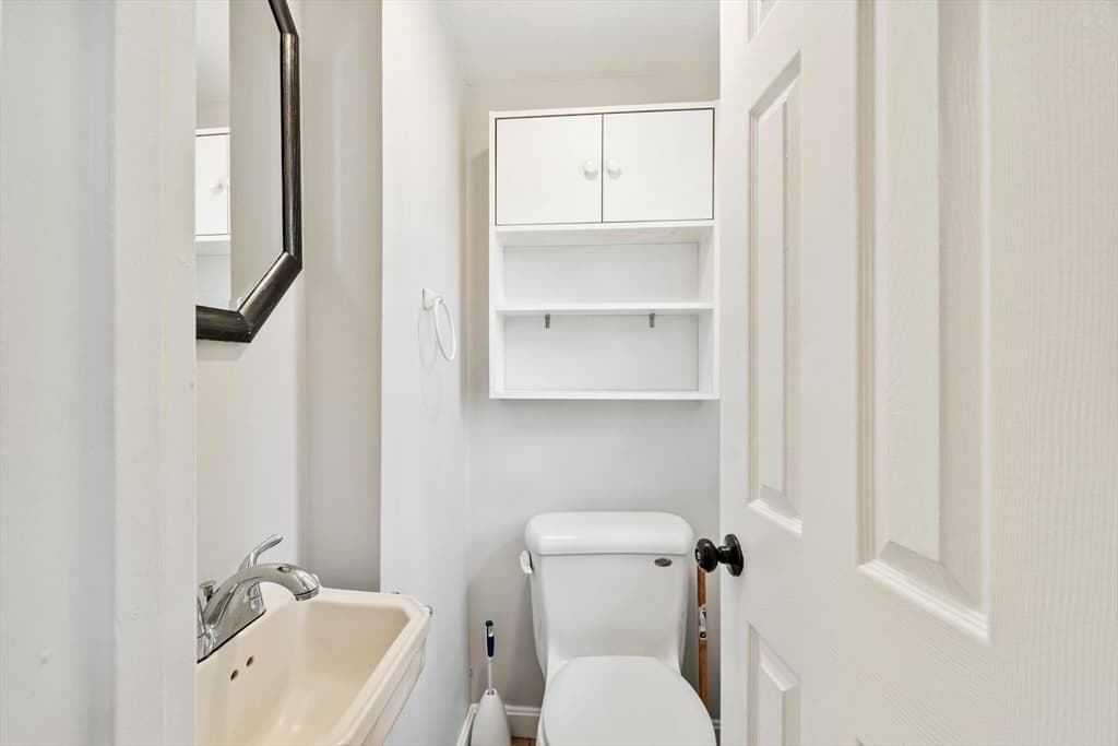 52 Auburn St, Lowell MA 01852 photo 13