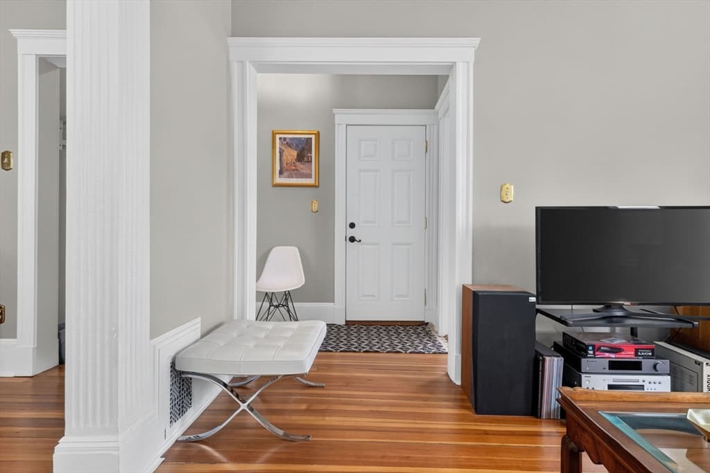 Condominium at 19 Rill St # 2, Boston MA 02125, photo 2 of 38