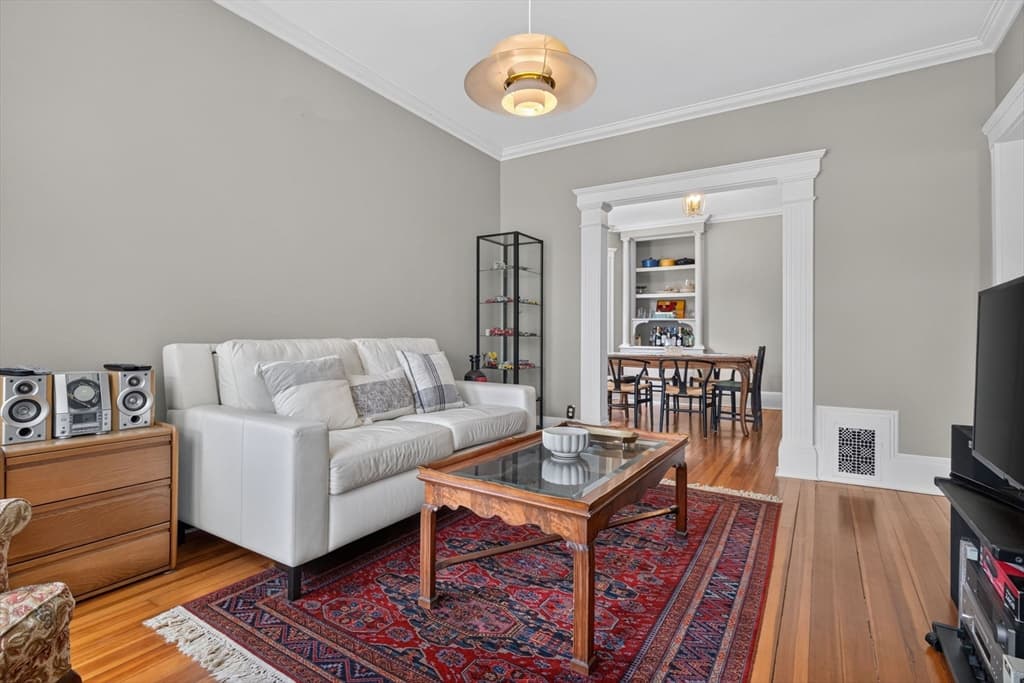 Condominium at 19 Rill St # 2, Boston MA 02125, photo 6 of 38