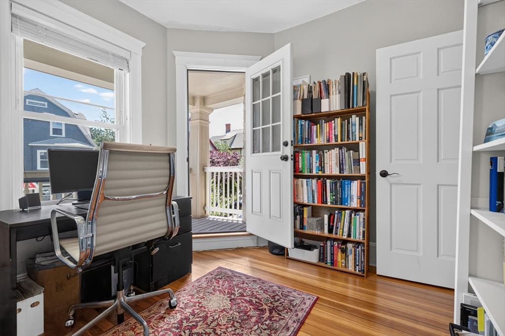 Condominium at 19 Rill St # 2, Boston MA 02125, photo 13 of 38