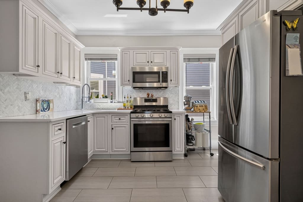 Condominium at 19 Rill St # 2, Boston MA 02125, photo 16 of 38