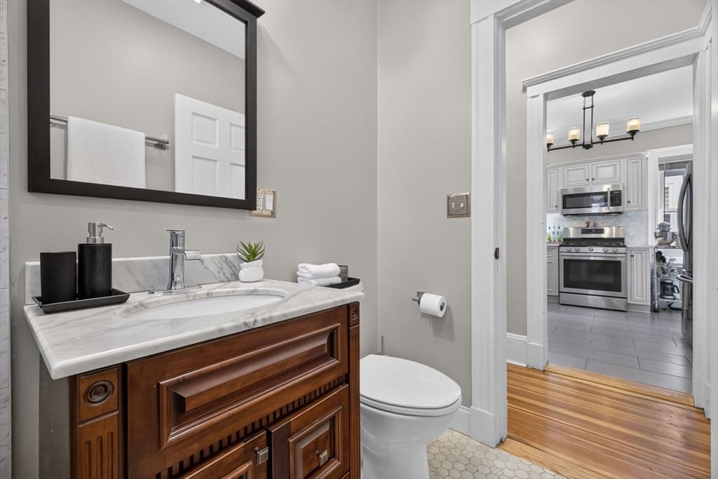 Condominium at 19 Rill St # 2, Boston MA 02125, photo 22 of 38