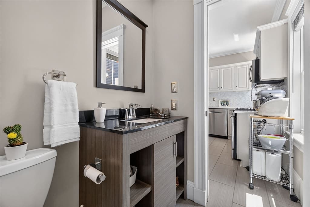 Condominium at 19 Rill St # 2, Boston MA 02125, photo 19 of 38