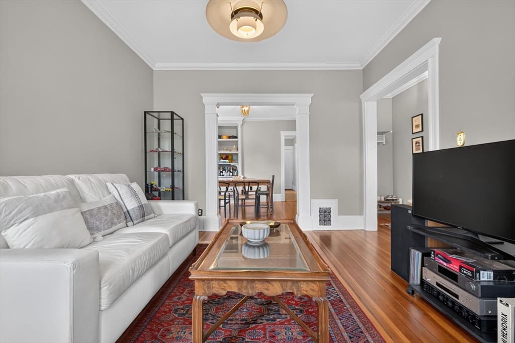Condominium at 19 Rill St # 2, Boston MA 02125, photo 8 of 38