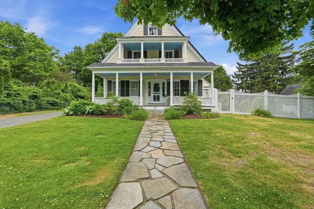 3 Family at 55-57 High St, Amherst MA 01002, Amherst, photo 8 of 41