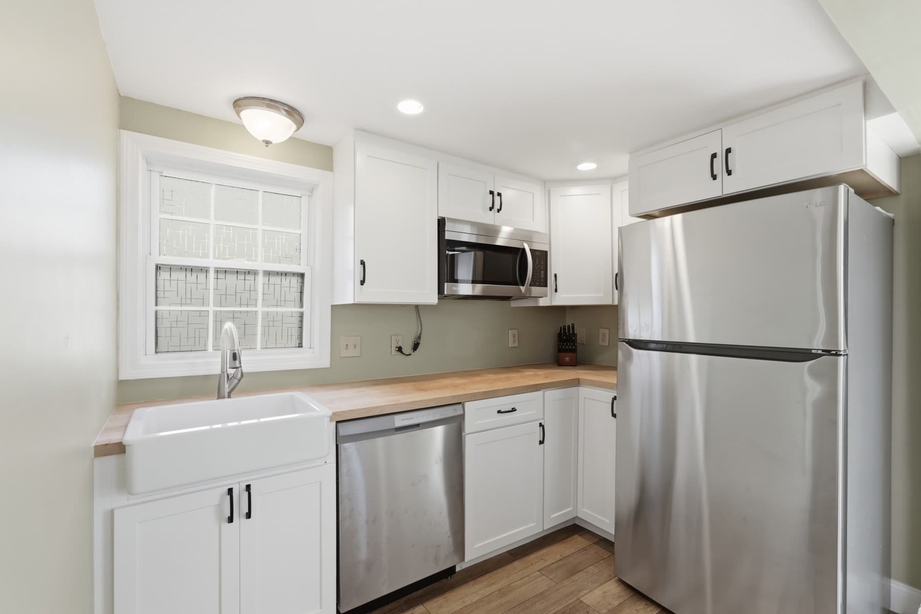 Single Family Residence at 20 Milton Street, Saugus MA 01906, photo 12 of 36