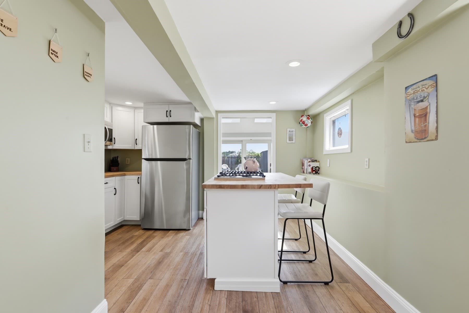 Single Family Residence at 20 Milton Street, Saugus MA 01906, photo 11 of 36