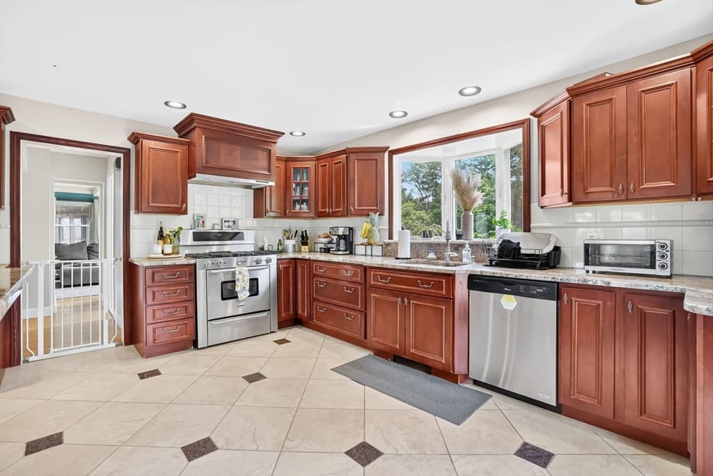Single Family Residence at 258 Main Rd, Westhampton MA 01027, Westhampton, photo 15 of 41