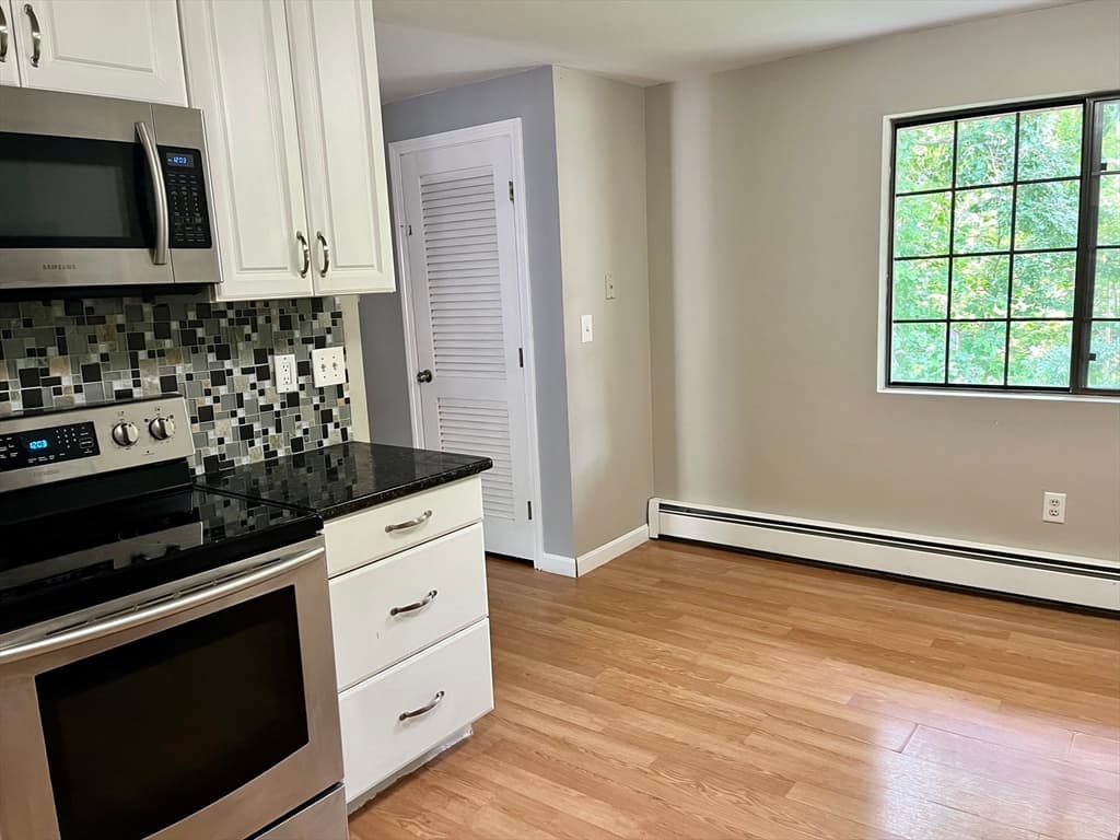 1600 Skyline Dr # 6, Lowell MA 01854 photo 10