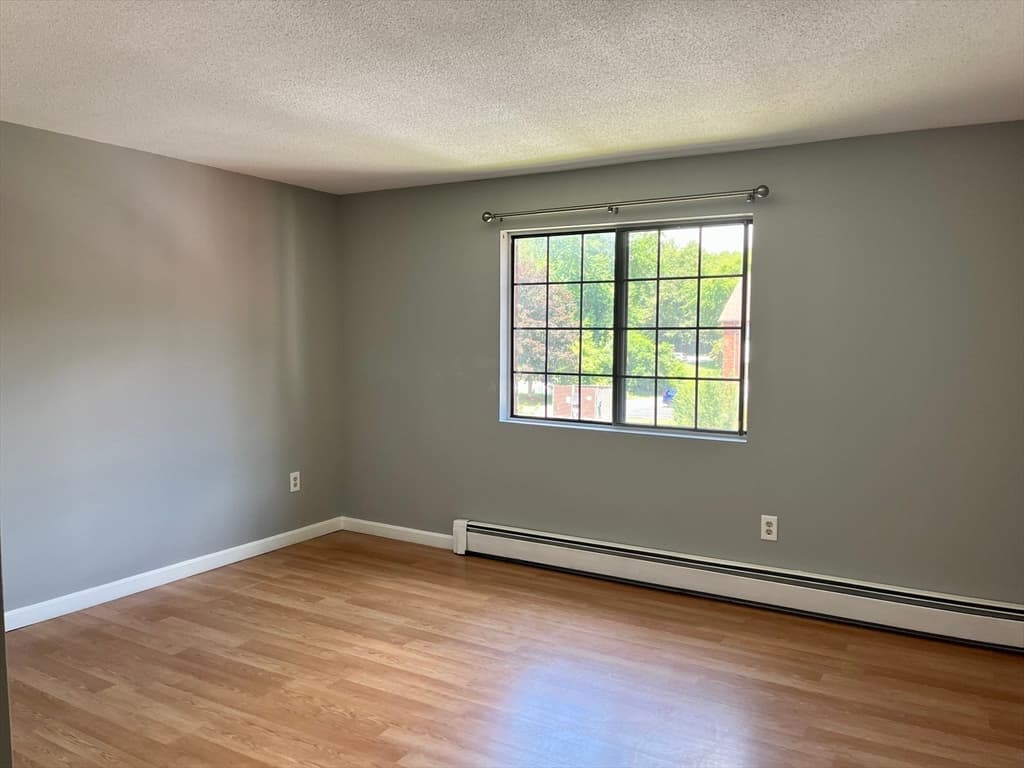 1600 Skyline Dr # 6, Lowell MA 01854 photo 15