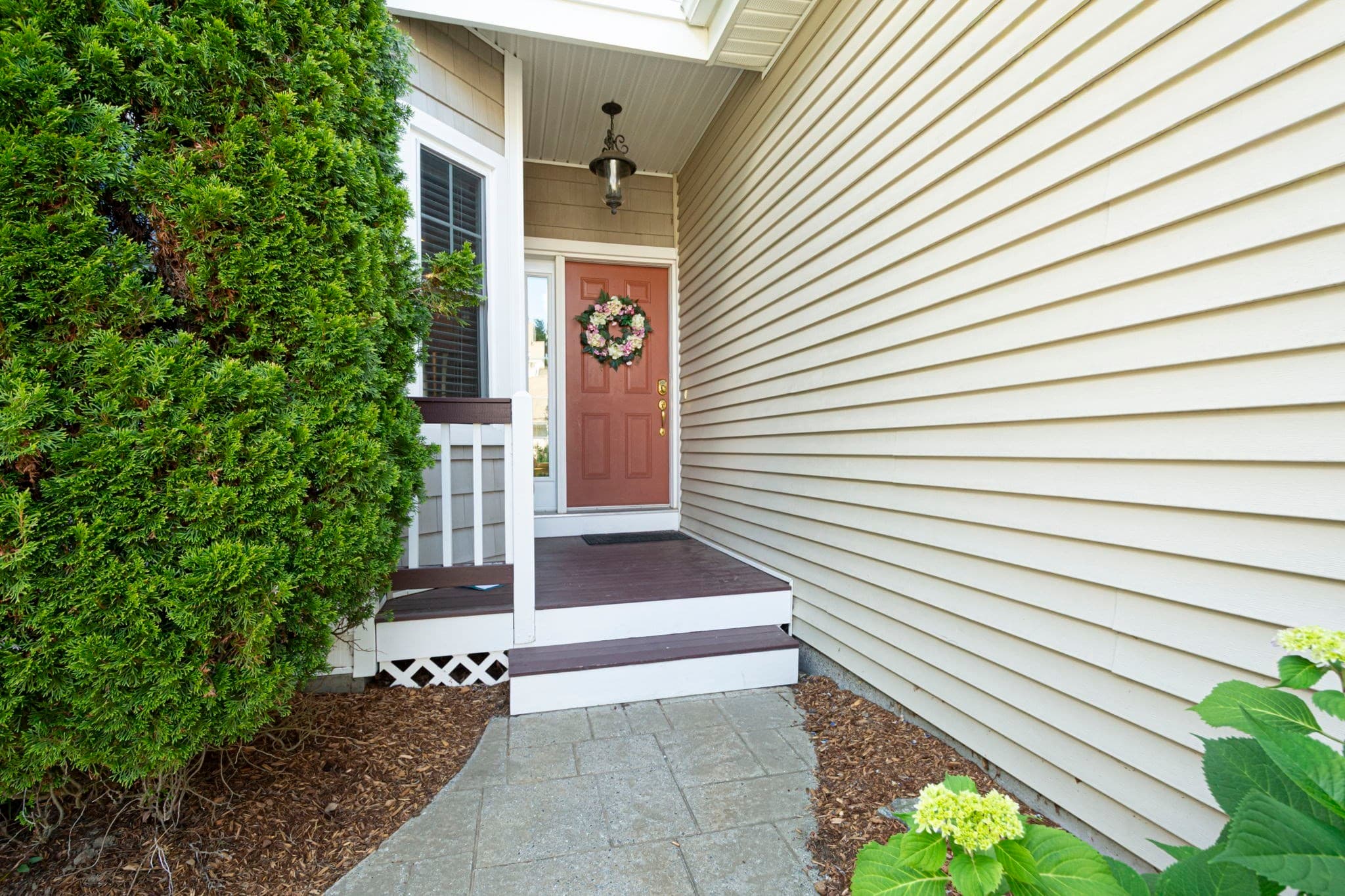 Condominium at 70 Lincoln Ln # 70, Grafton MA 01536, photo 2 of 40
