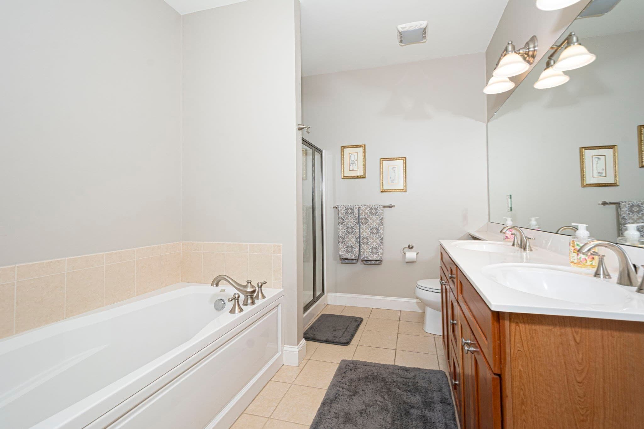 Condominium at 70 Lincoln Ln # 70, Grafton MA 01536, photo 22 of 40
