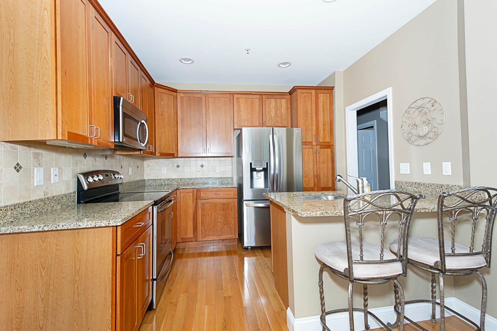 Condominium at 70 Lincoln Ln # 70, Grafton MA 01536, photo 10 of 40