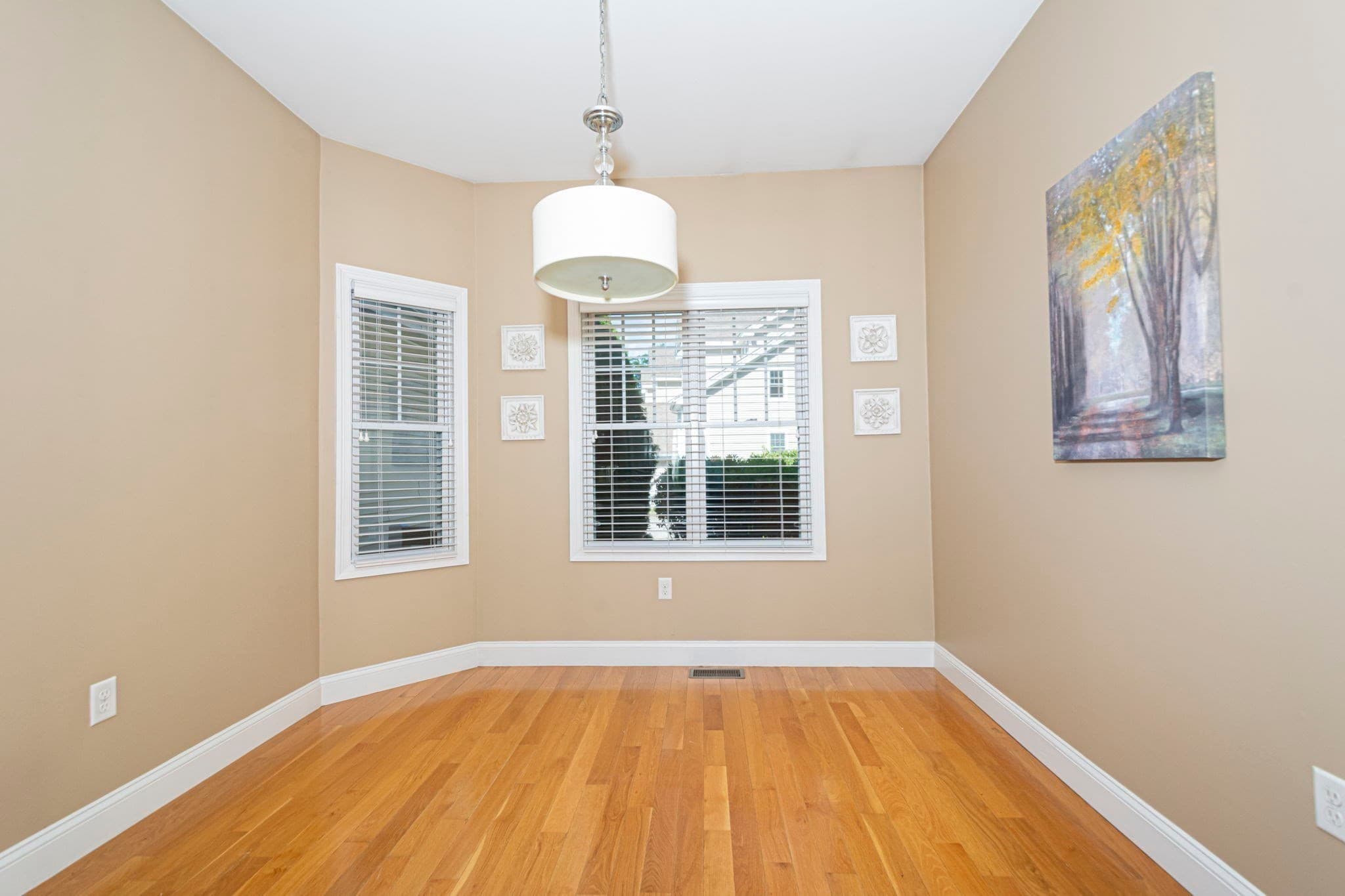Condominium at 70 Lincoln Ln # 70, Grafton MA 01536, photo 11 of 40