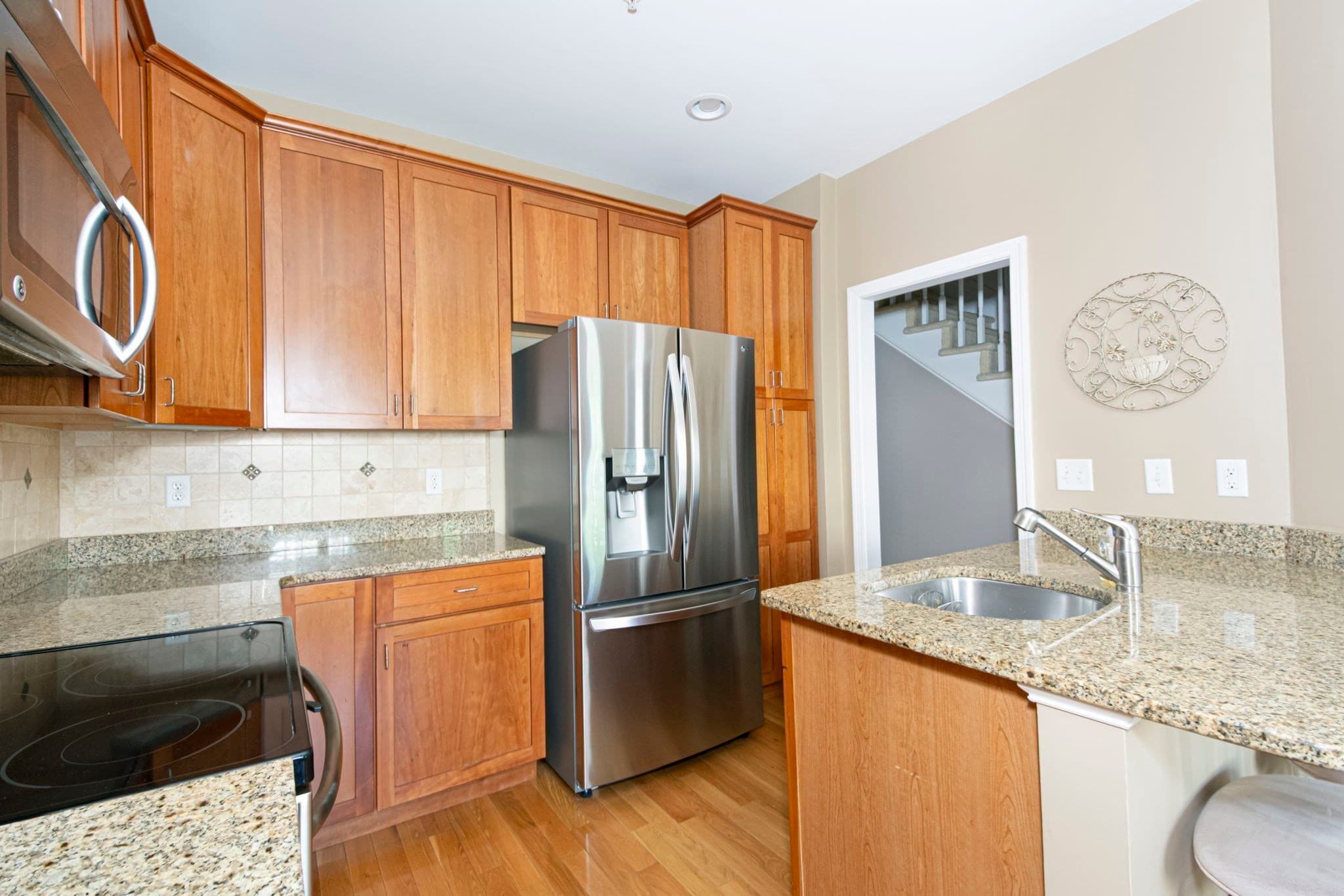 Condominium at 70 Lincoln Ln # 70, Grafton MA 01536, photo 8 of 40