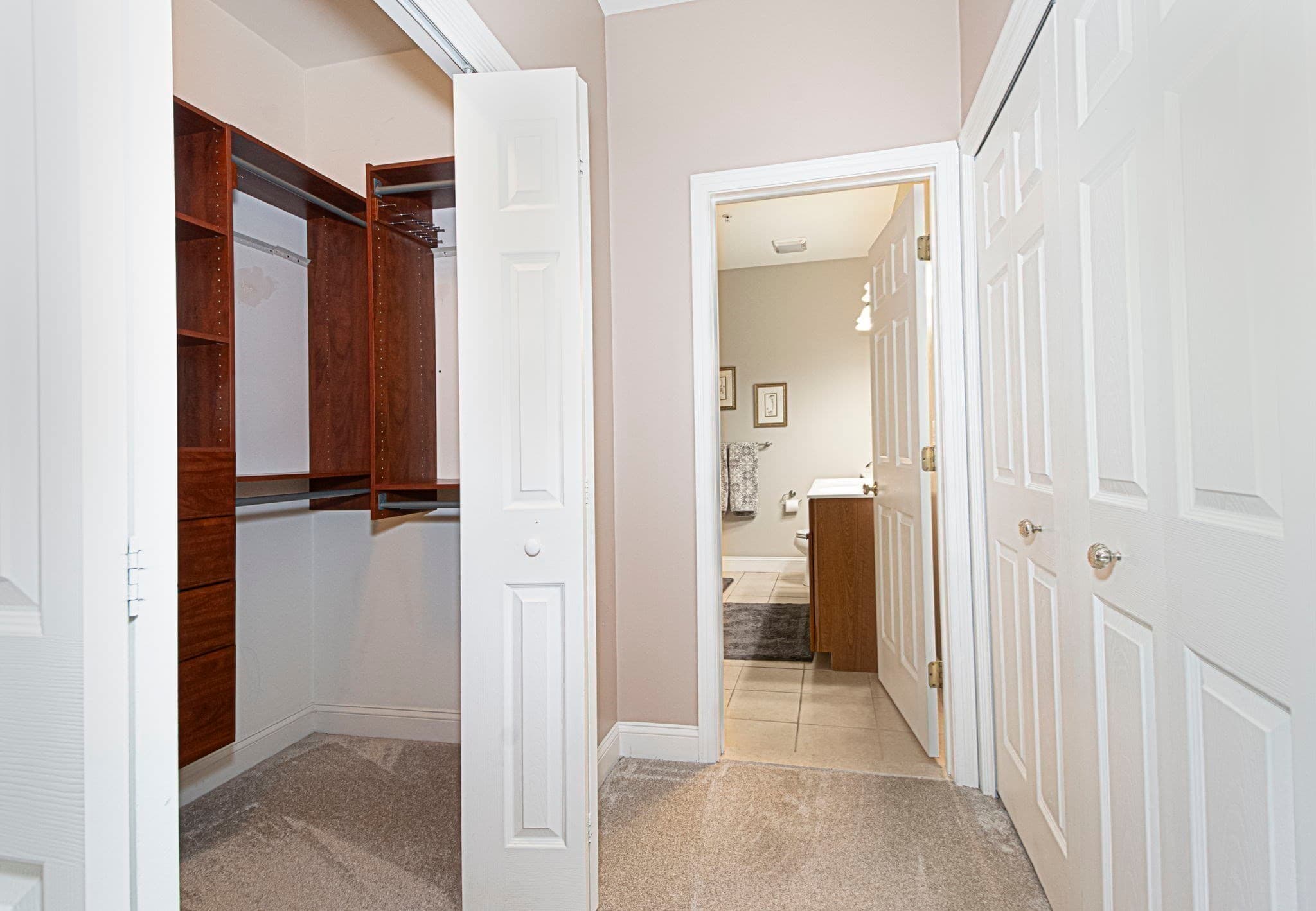 Condominium at 70 Lincoln Ln # 70, Grafton MA 01536, photo 21 of 40