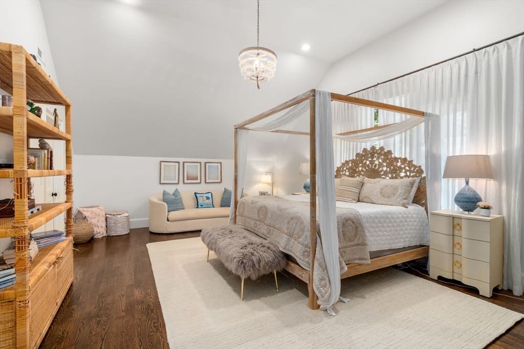 Single Family Residence at 59 Cleveland Road, Wellesley MA 02481, photo 14 of 29