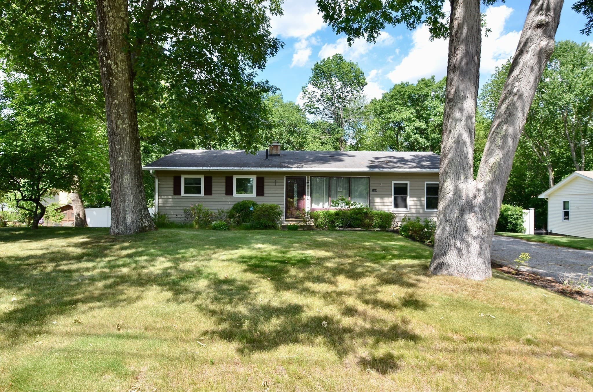 Single Family Residence at 1617 Providence Rd, Northbridge MA 01534, photo 3 of 32
