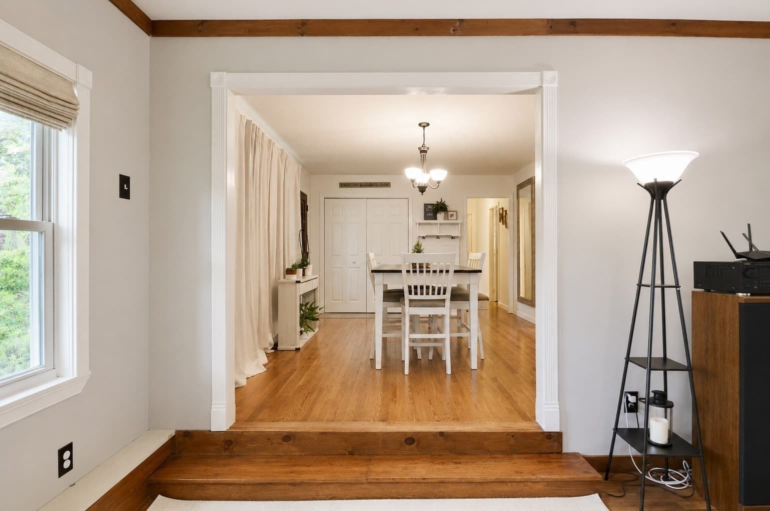 Single Family Residence at 1617 Providence Rd, Northbridge MA 01534, photo 9 of 32