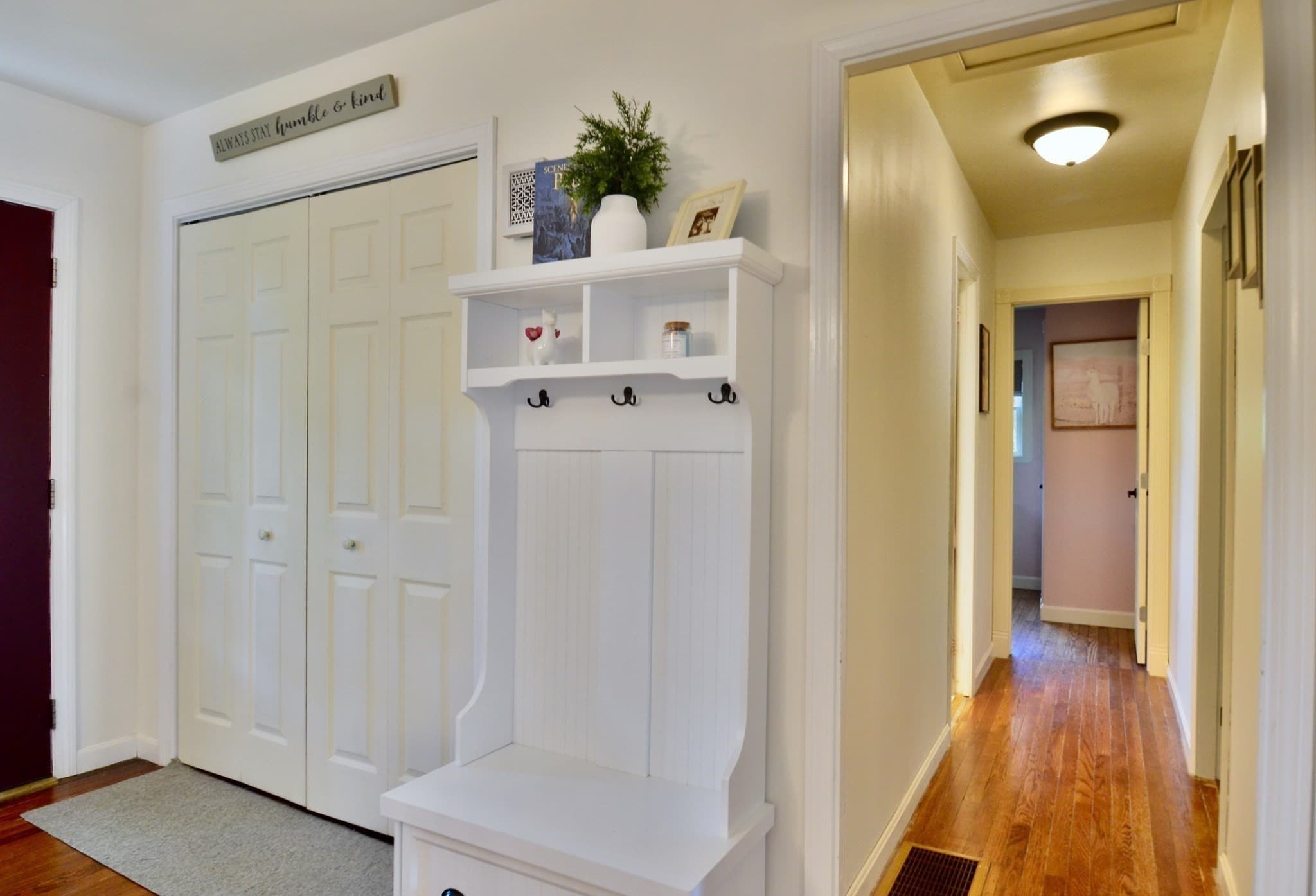 Single Family Residence at 1617 Providence Rd, Northbridge MA 01534, photo 11 of 32