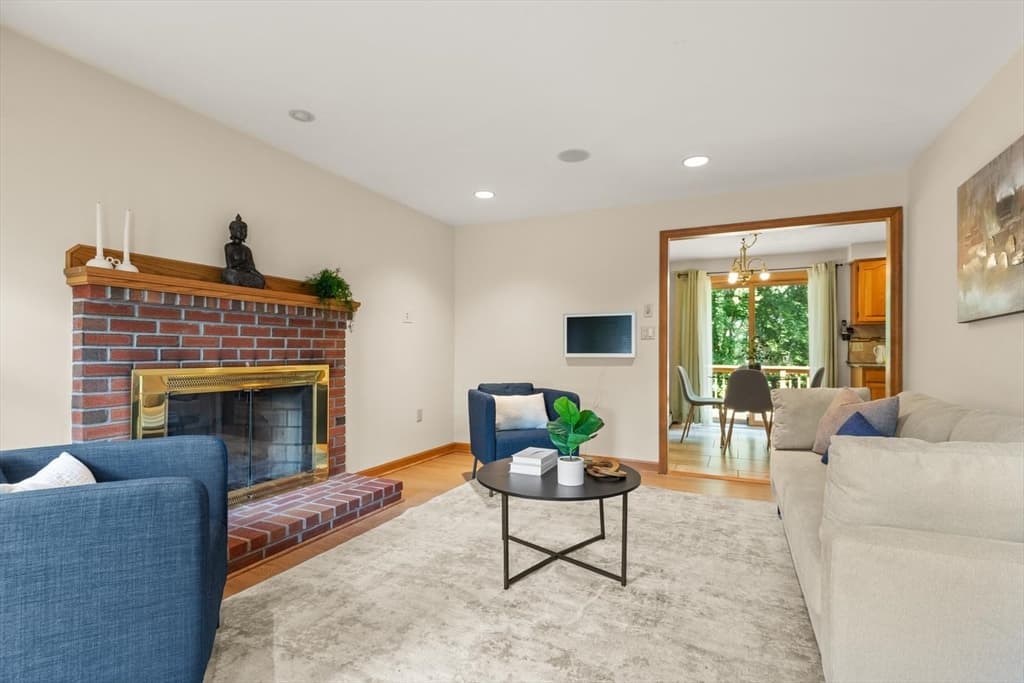 Single Family Residence at 73 Sudbury, Ashland MA 01721, Ashland, photo 12 of 17