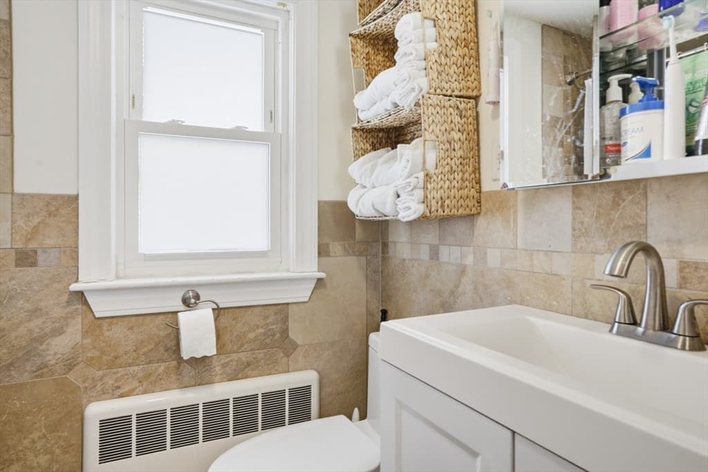 100 Westland Ave, Newton MA 02465 photo 24