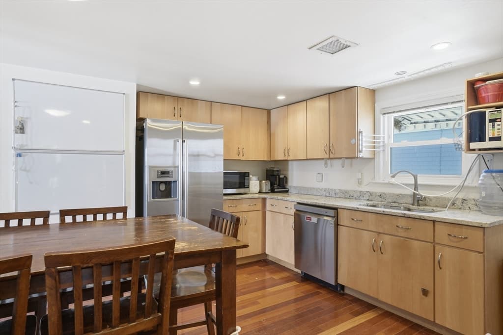 100 Westland Ave, Newton MA 02465 photo 14