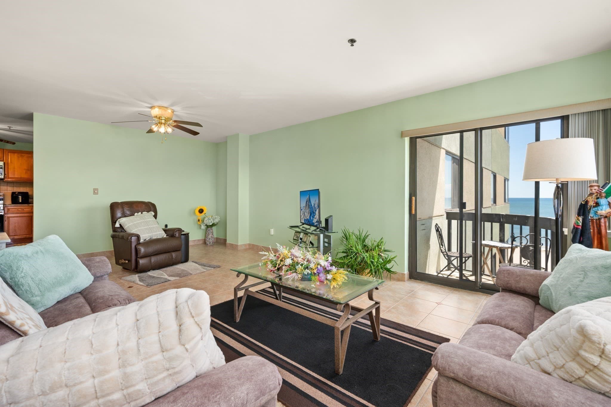 Condominium at 474 Revere Beach Blvd # 404, Revere MA 02151, photo 2 of 17