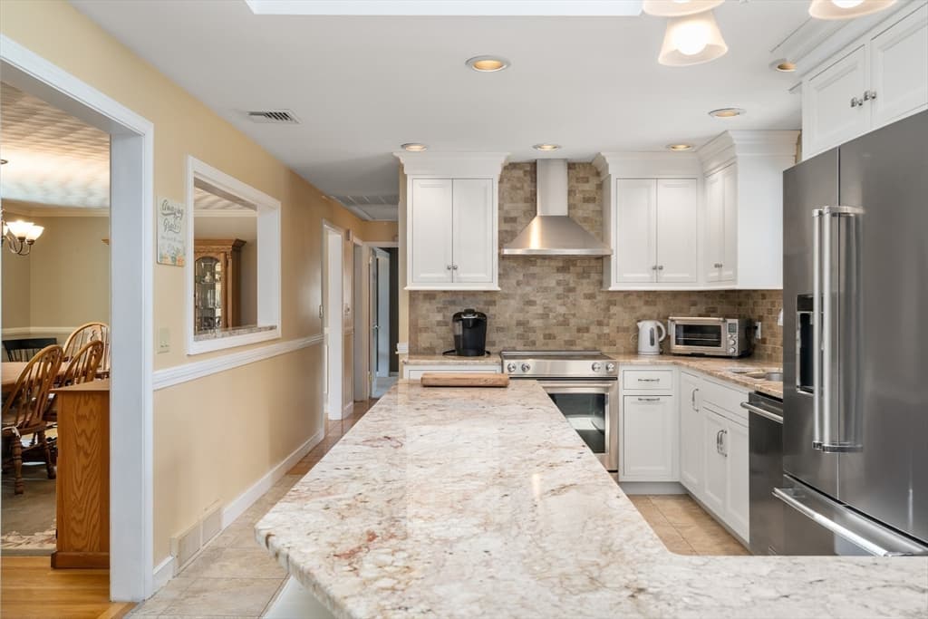 11 Sunset Dr, Easton MA 02334 photo 6