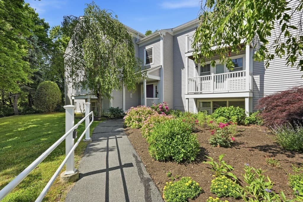 Condominium at 44 Evergreen Rd # 302, Northampton MA 01053, Northampton, photo 27 of 28
