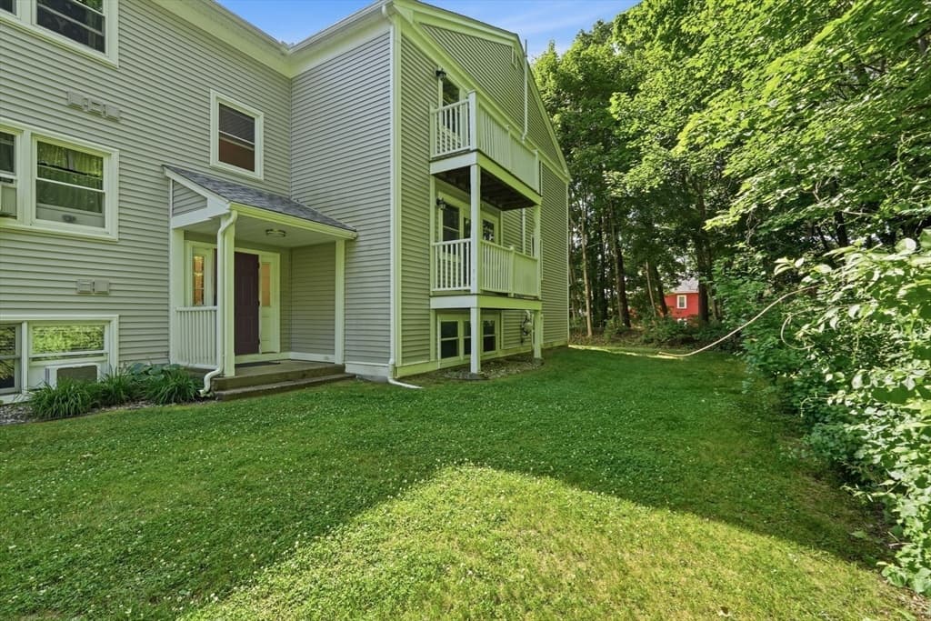 Condominium at 44 Evergreen Rd # 302, Northampton MA 01053, Northampton, photo 24 of 28