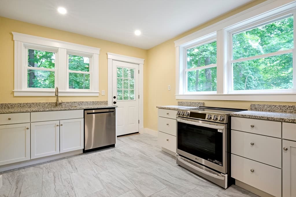 Multi Family at 34-36 Maple Ave, Sudbury MA 01776, photo 6 of 23