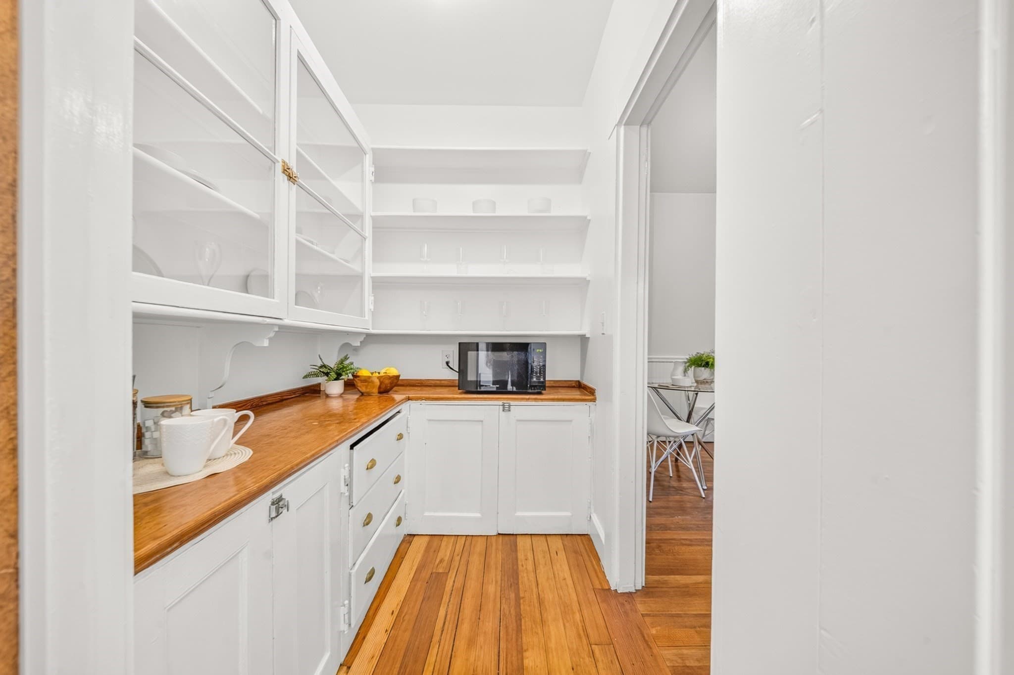 Condominium at 551 Brookline Ave # 4, Brookline MA 02445, photo 8 of 17