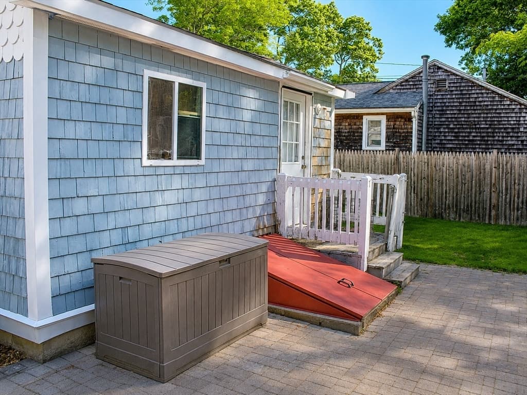 9 Medina Dr, Wareham MA 02571 photo 4