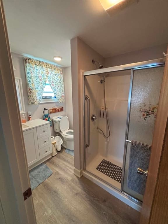 Single Family Residence at 148 Hamlet St, Fall River MA 02724, photo 7 of 11