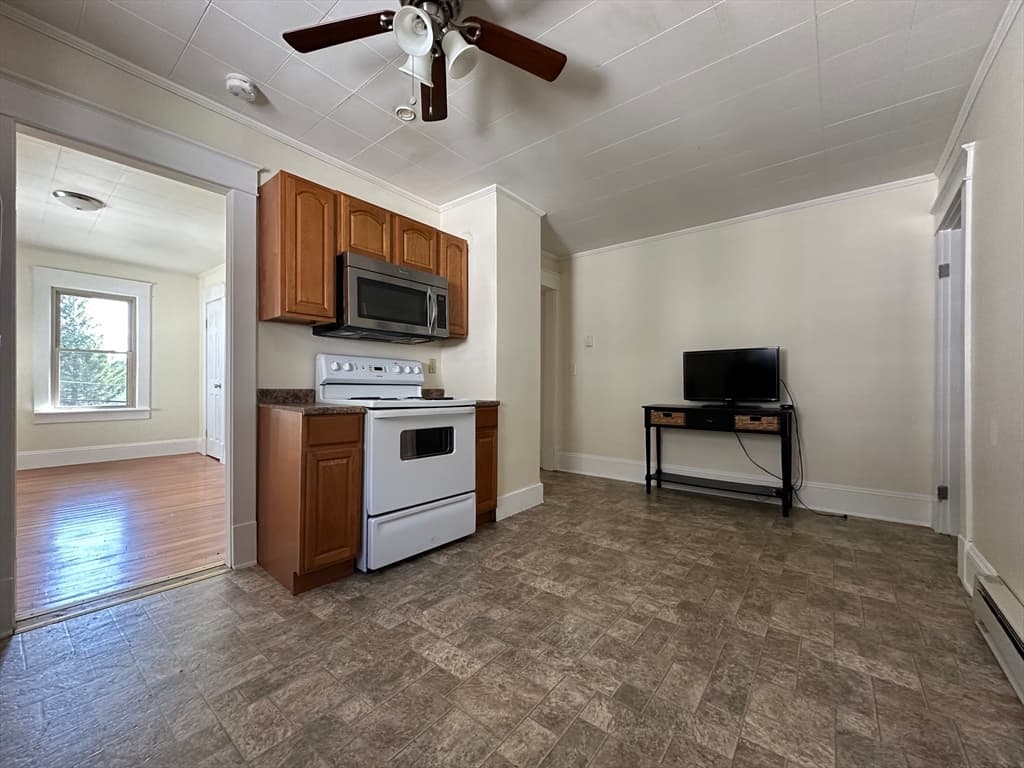 38 Bonner Street, Chicopee MA 01013 photo 16
