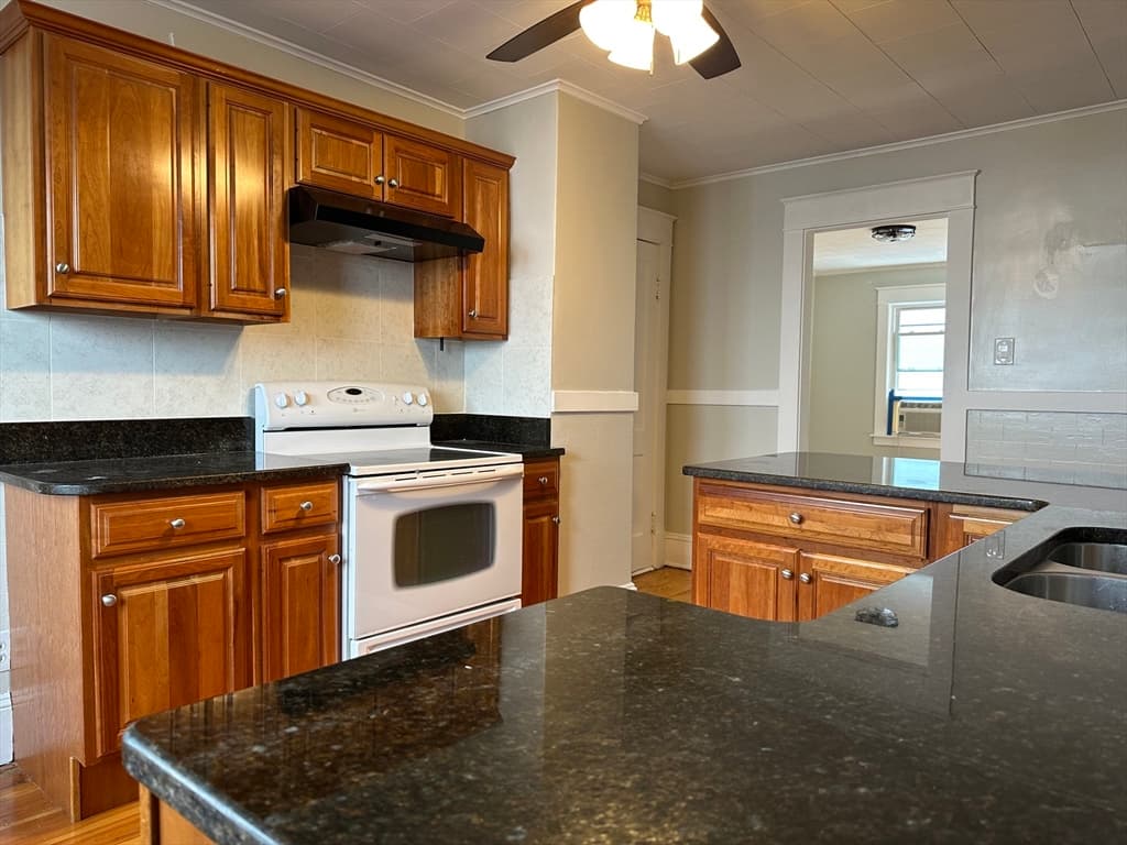 38 Bonner Street, Chicopee MA 01013 photo 9