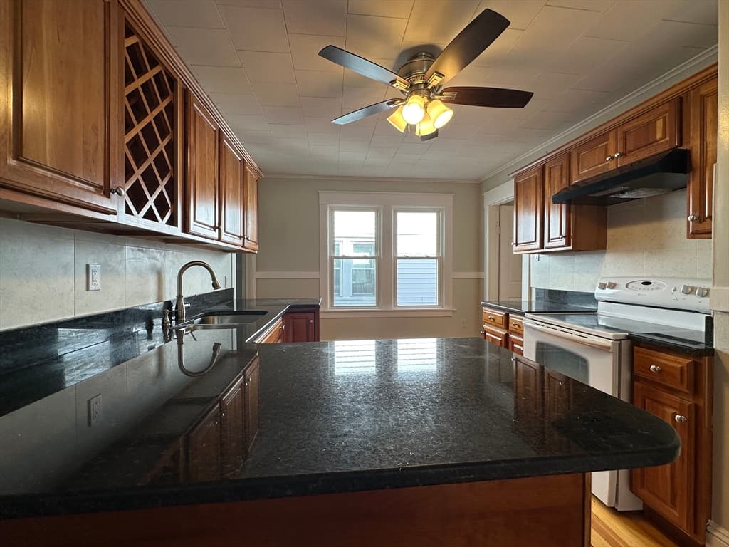 38 Bonner Street, Chicopee MA 01013 photo 10