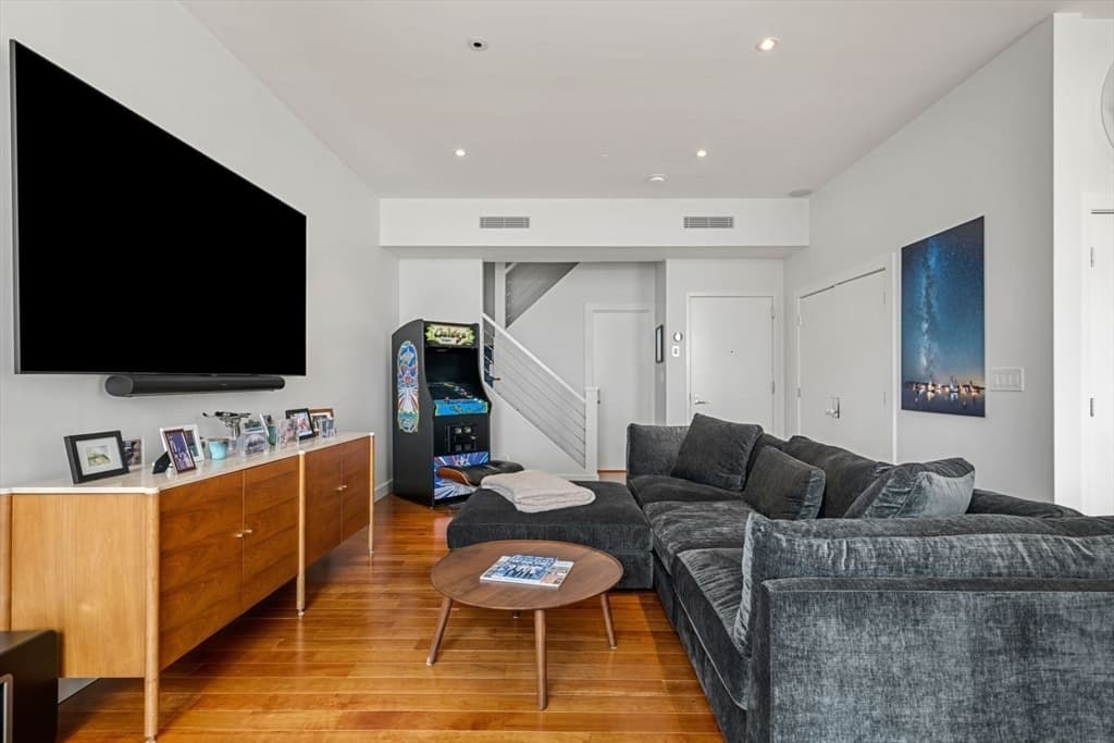 975 Memorial Drive # 210, Cambridge MA 02138 photo 9
