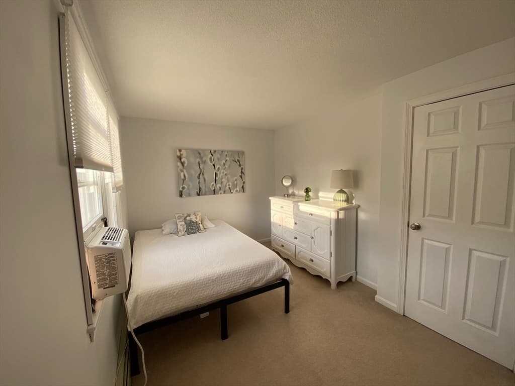Condominium at 28 Douglas Dr # 28, East Bridgewater MA 02333, East Bridgewater, photo 15 of 23