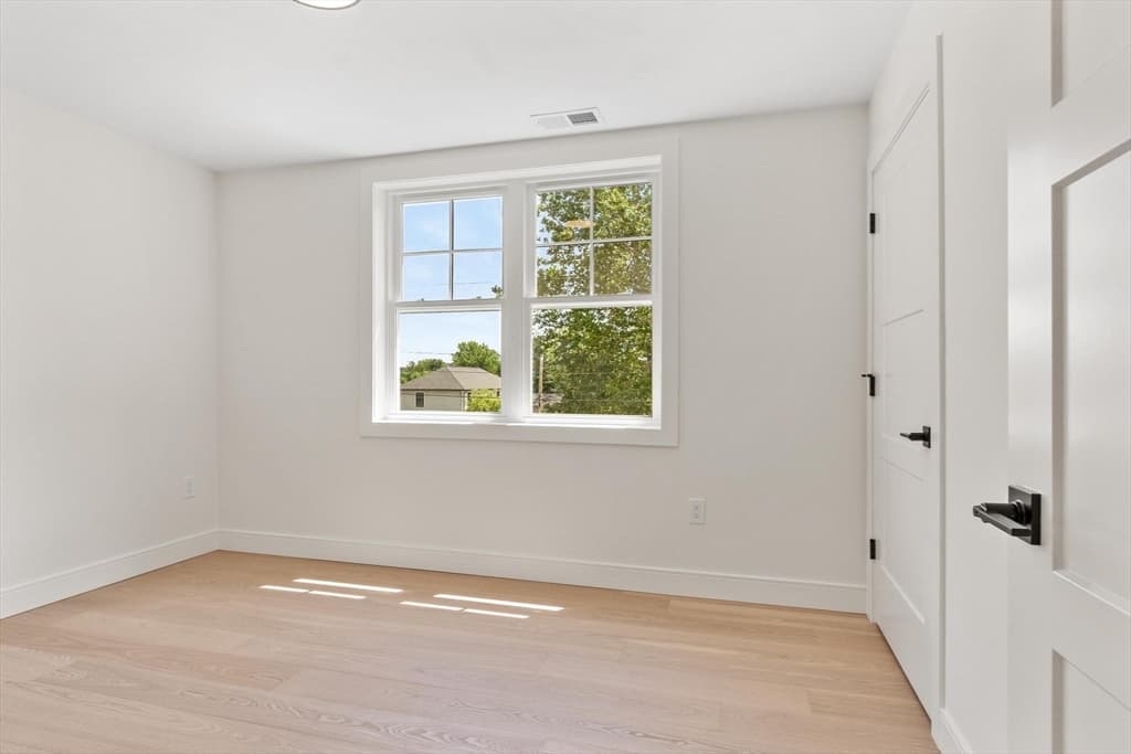 58 Neillian Street, Bedford MA 01730 photo 18