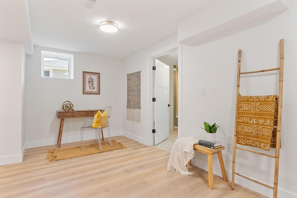 60 Neillian Street, Bedford MA 01730 photo 32