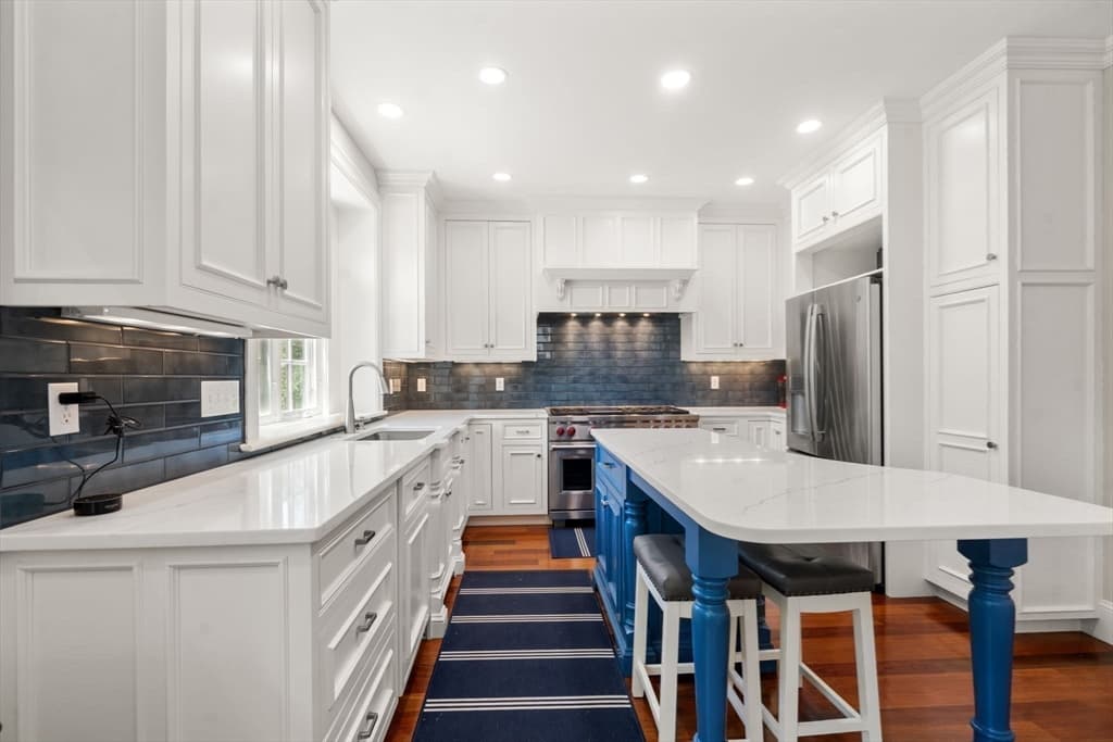 Condominium at 29 Maple Lane # 29, Medfield MA 02052, Medfield, photo 13 of 42