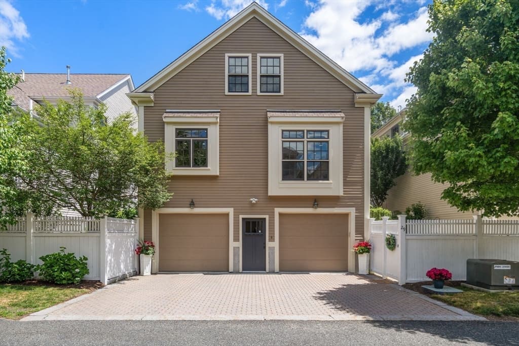 Condominium at 29 Maple Lane # 29, Medfield MA 02052, Medfield, photo 36 of 42