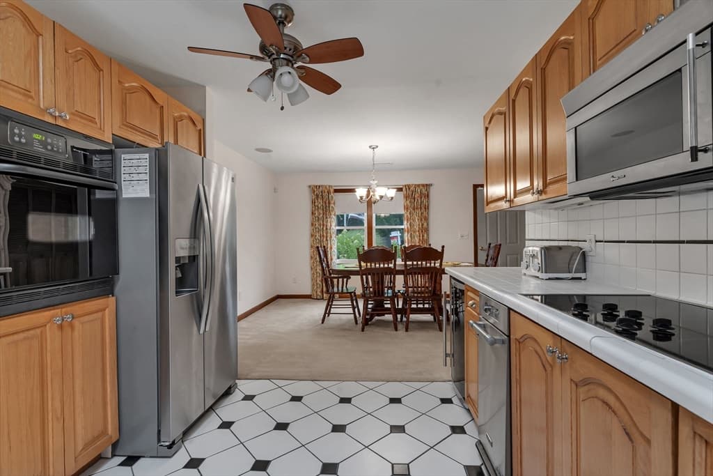 3 Douglas Circle, Smithfield RI 02828 photo 20