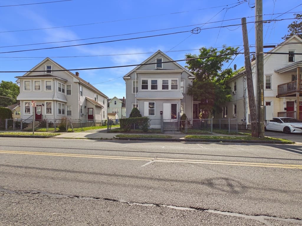 Multi Family at 634-636 Dickinson St, Springfield MA 01108, Springfield, photo 2 of 5