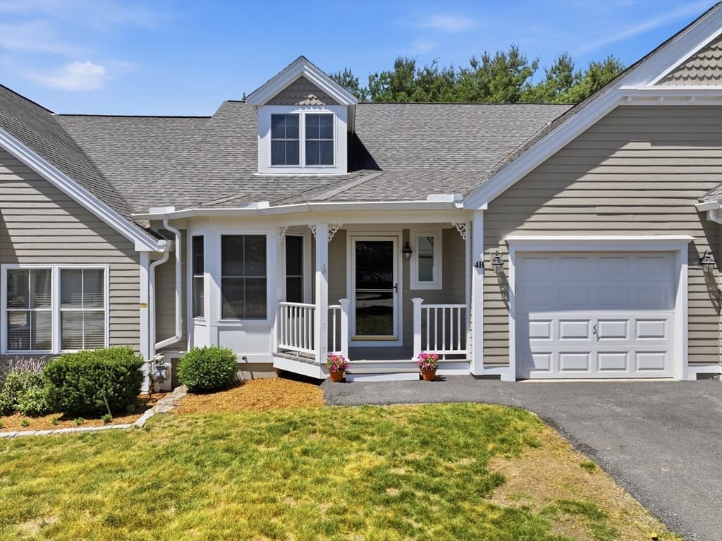 4 Autumn Drive # B, Hudson MA 01749