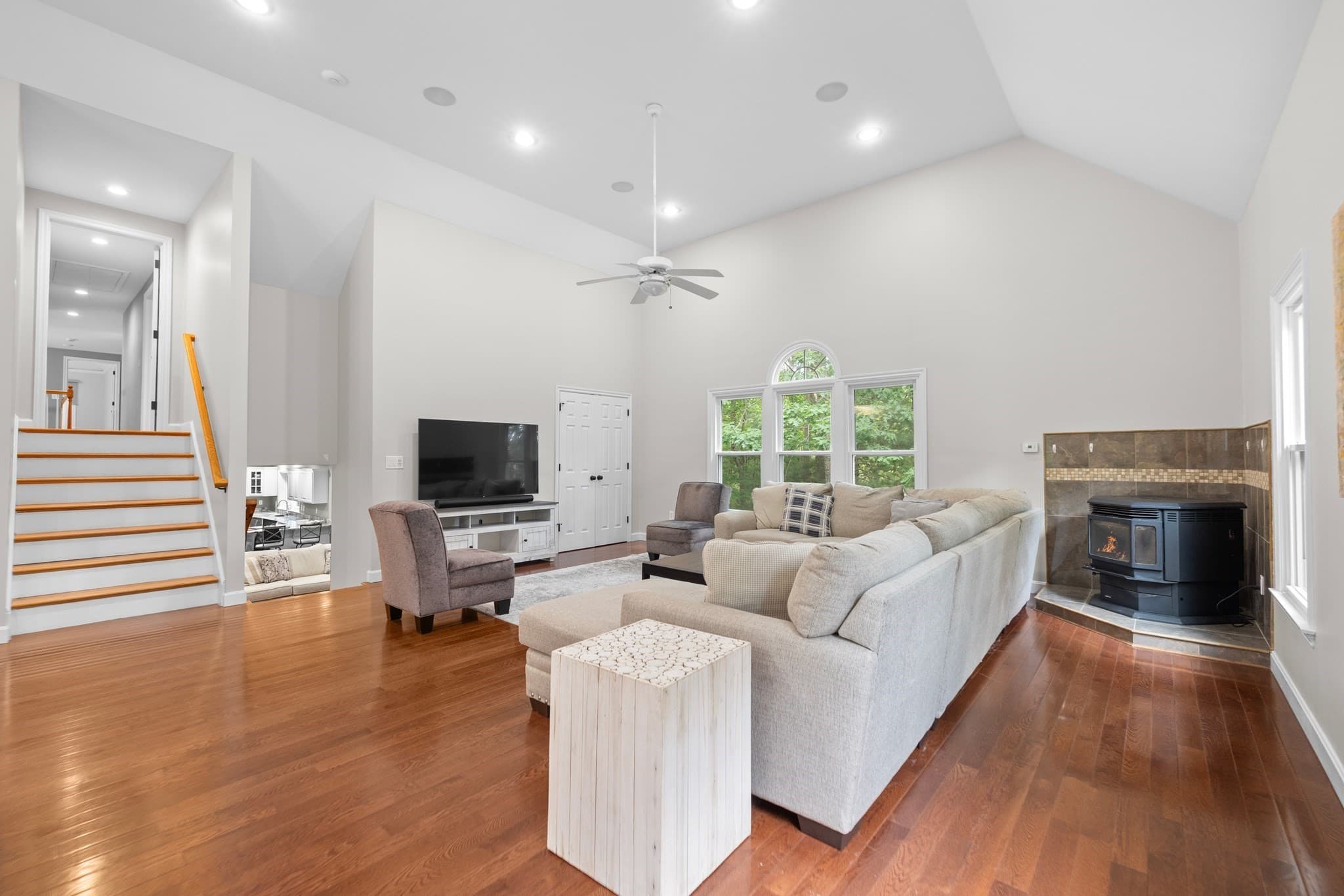 Single Family Residence at 10 Fieldstone Way, Boxford MA 01921, Boxford, photo 12 of 42
