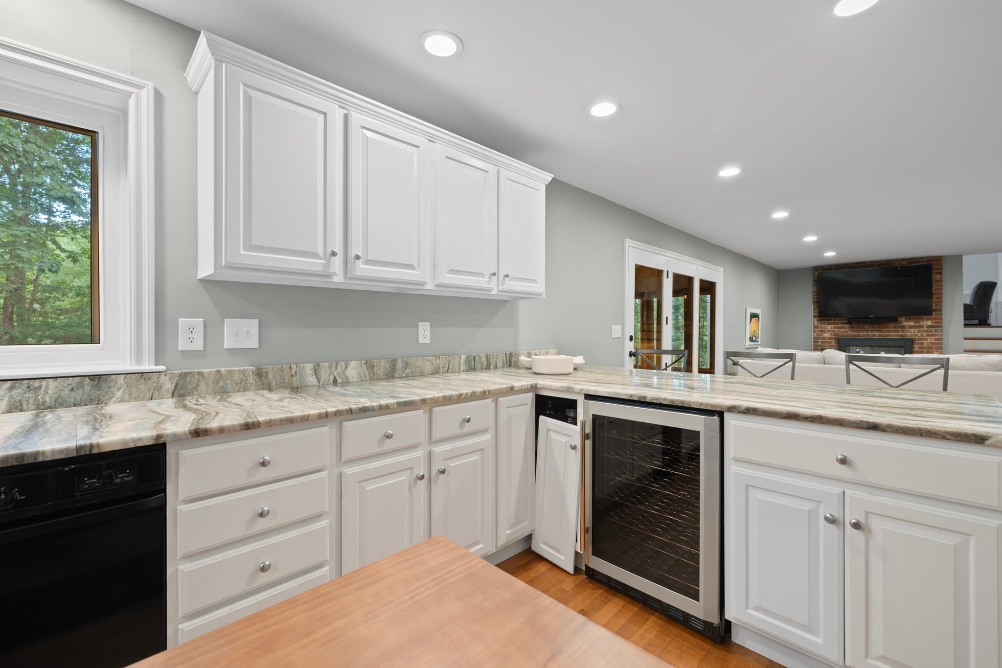 Single Family Residence at 10 Fieldstone Way, Boxford MA 01921, Boxford, photo 7 of 42