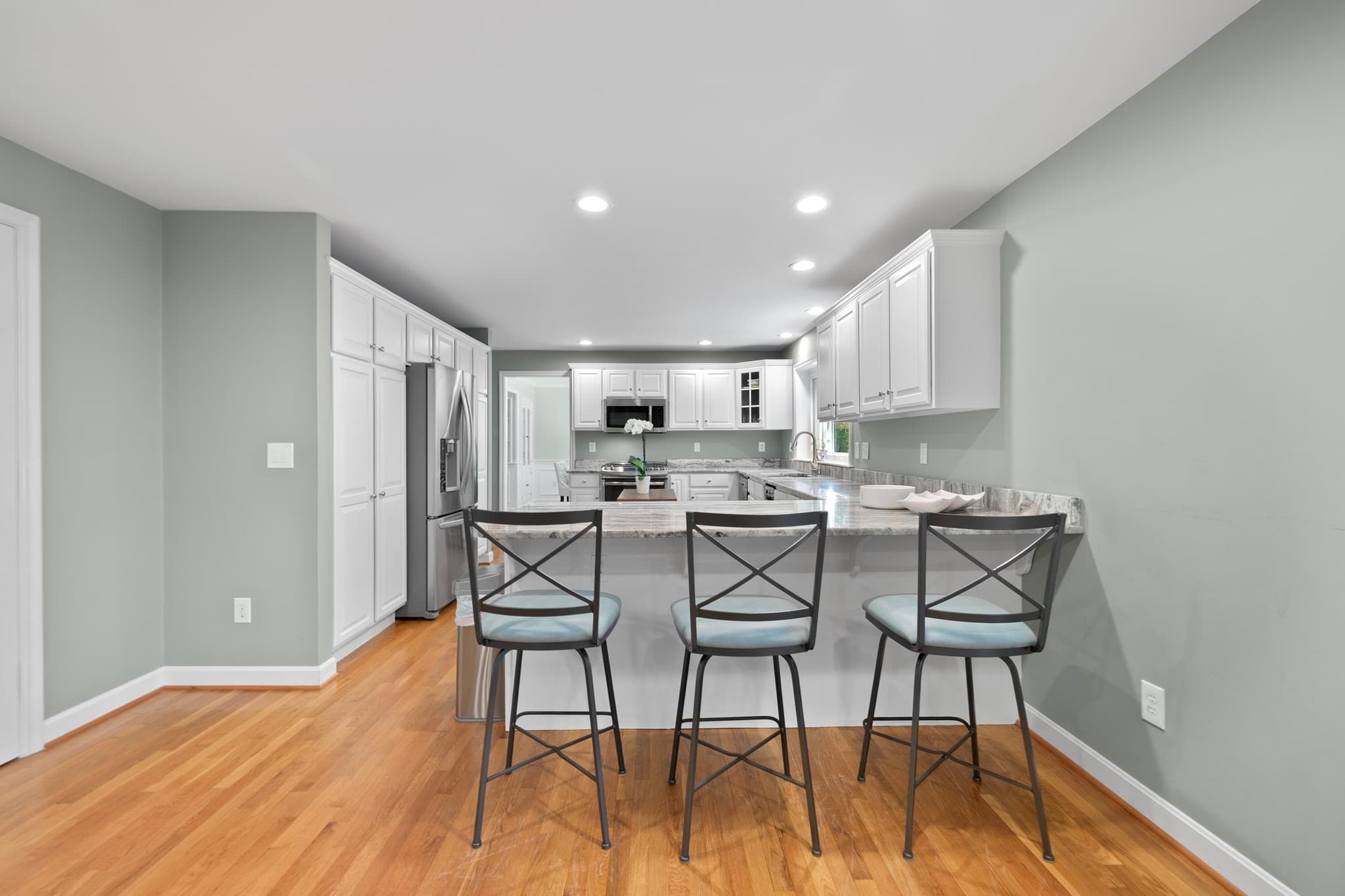 Single Family Residence at 10 Fieldstone Way, Boxford MA 01921, Boxford, photo 4 of 42